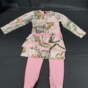 Cabela's two piece outfit size 4T